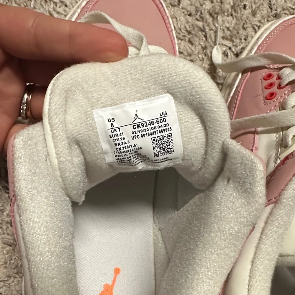 Jordan Women's Shoes in Pink and White - Picture 6 of 10
